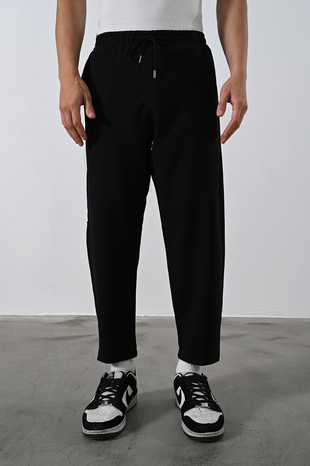 Tapered Flex Jogger - Image 4