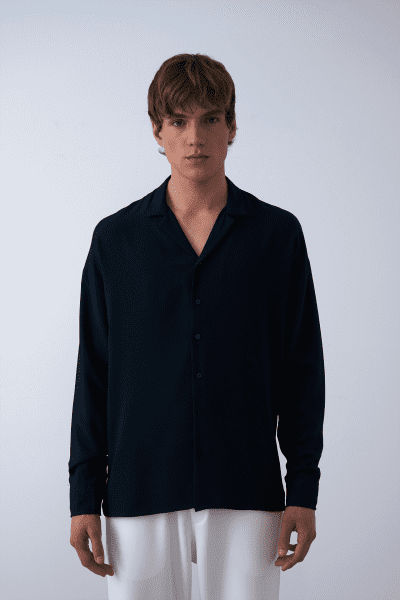 Alternative view of Minimal Relaxed Shirt