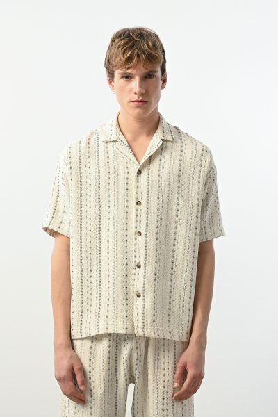 Textured resort shirt